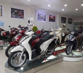 Xe máy xăng vẫn được nhiều người Việt lựa chọn nhờ sự tối ưu