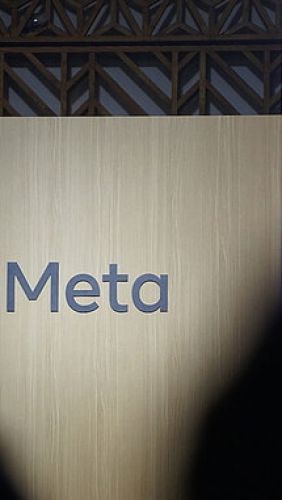 Meta dừng theo dõi máy tính nhân viên