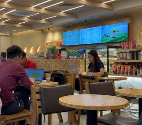 Phải trả tiền bản quyền để mở nhạc, chủ quán cà phê nói gì?