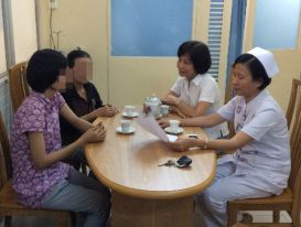 Người phụ nữ mù ở Sài Gòn dò dẫm đến bệnh viện hiến tạng Người phụ nữ mù ở Sài Gòn dò dẫm đến bệnh viện hiến tạng