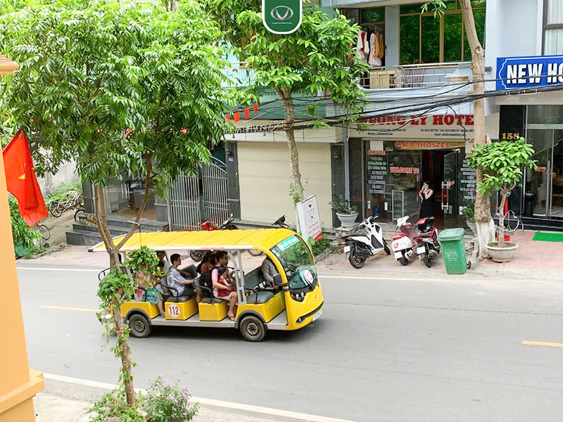 Xe điện chở khách - Lựa chọn của thời đại mới