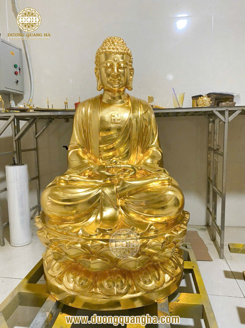 Mua tượng Phật A Di Đà: Kinh nghiệm lựa chọn tượng đẹp, chuẩn thần thái và phù hợp không gian thờ tự